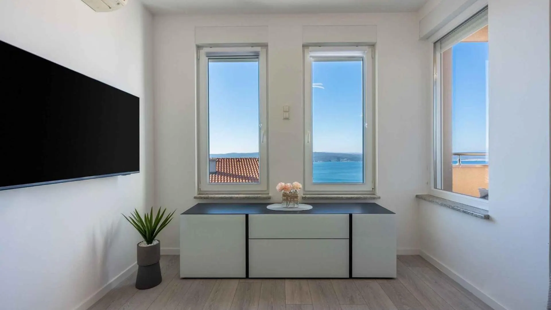 Apartments In Crikvenica 41686