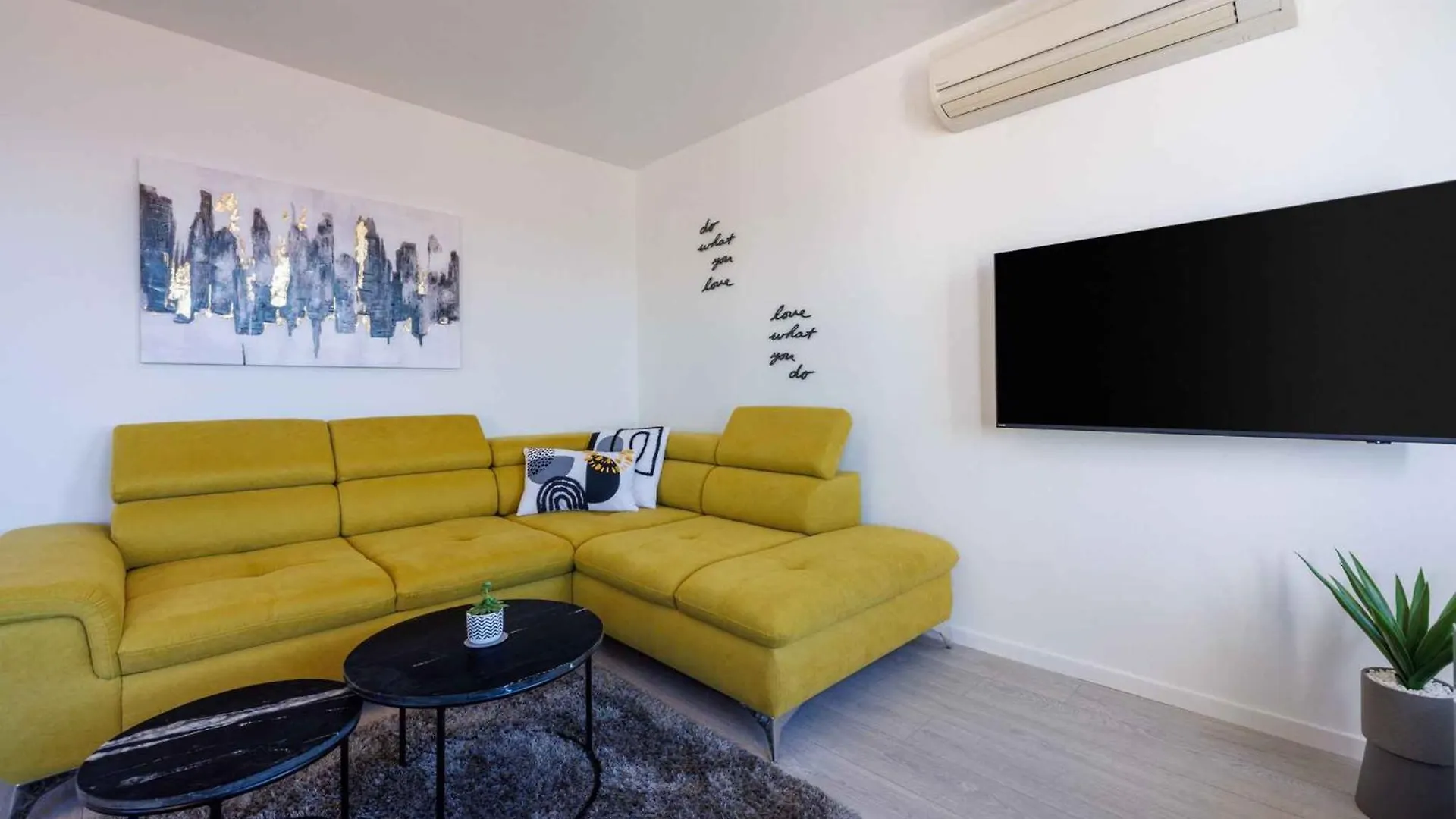 Apartments In Crikvenica 41686 Croatia
