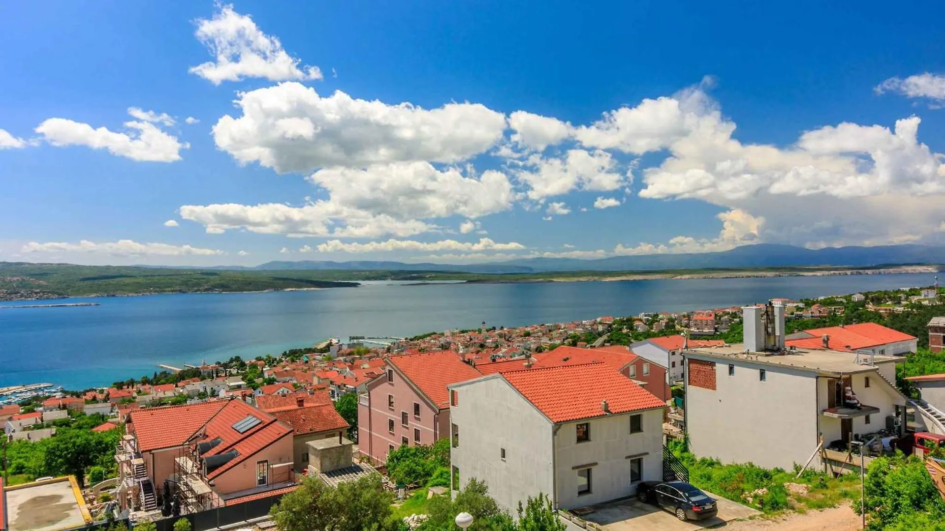 Apartments In Crikvenica 41686 0*,