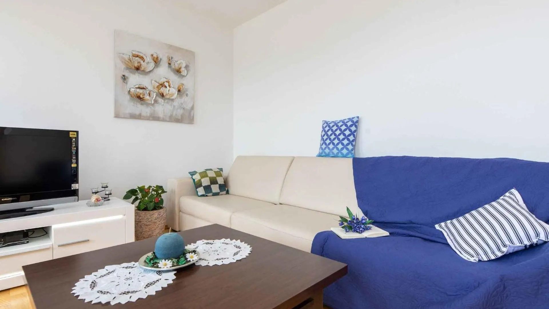 Apartments In Crikvenica 41686 Croatia