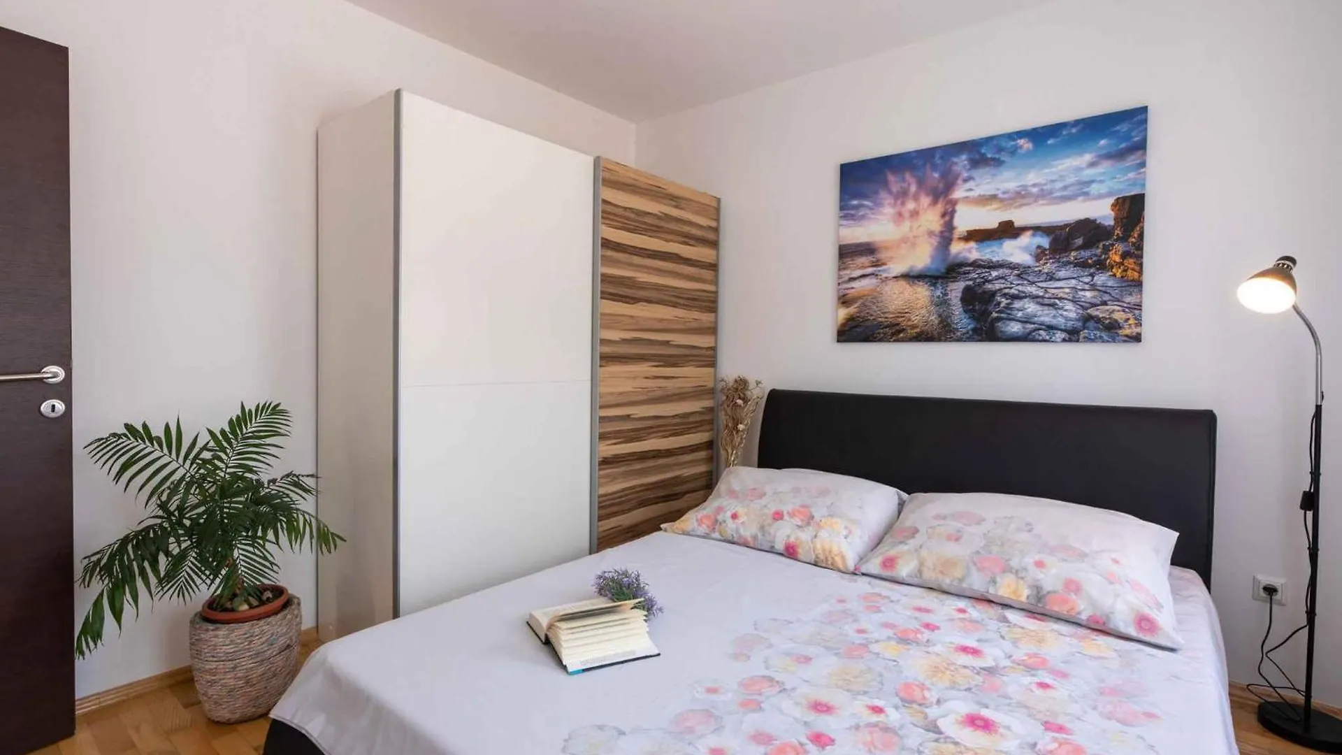 Apartments In Crikvenica 41686